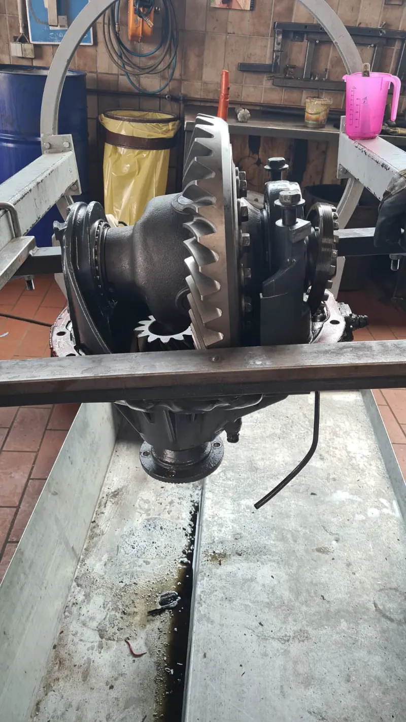 Rear axle differential on the test bench in the Autowelt workshop