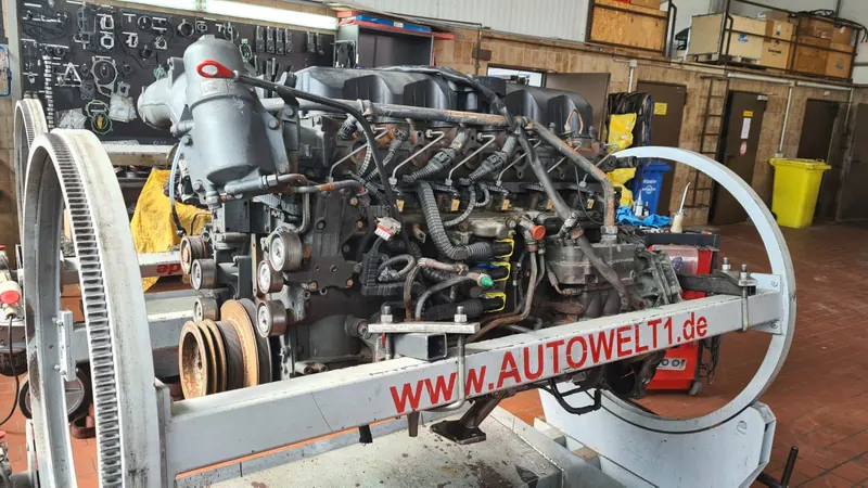 Motorinstandsetzung DAF XF 105 Paccar MX 460: Foto aus der Autowelt-Werkstatt