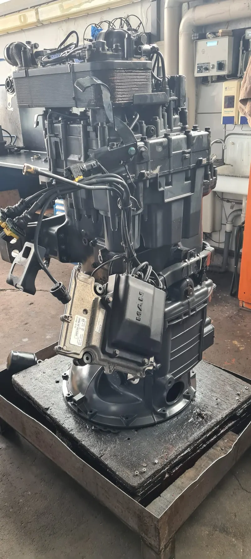ZF-Getriebe MAN TGX 18.500: Foto aus der Autowelt-Werkstatt