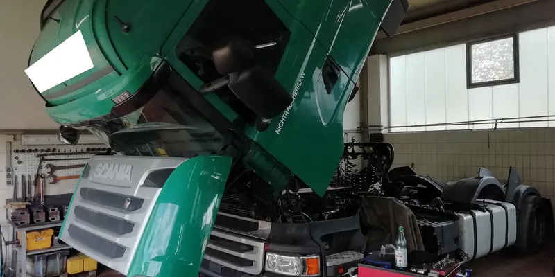 Motor und Turbolader Scania R410: Foto aus der Autowelt-Werkstatt
