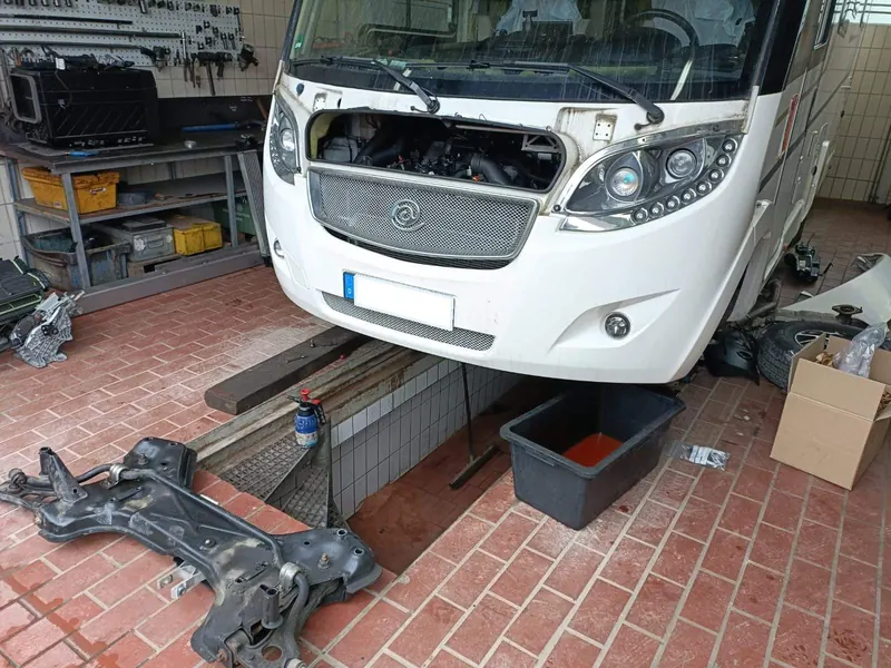 Eura Mobil Integra Line, Turbolader: Foto aus der Autowelt-Werkstatt
