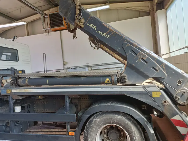 Getriebe Volvo FM450 Absetzkipper: Foto aus der Autowelt-Werkstatt