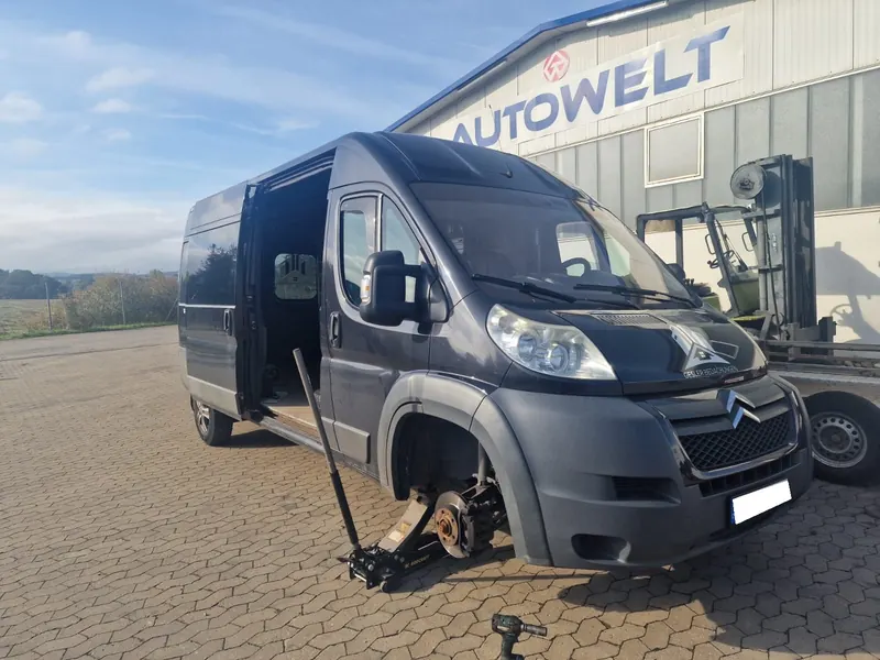Citroën Jumper, Bremsen und Lichtmaschine: Foto aus der Autowelt-Werkstatt