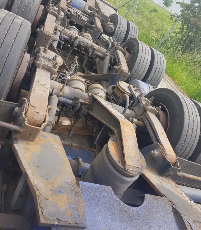 Low loader: replacing BPW axles: photo from the Autowelt workshop